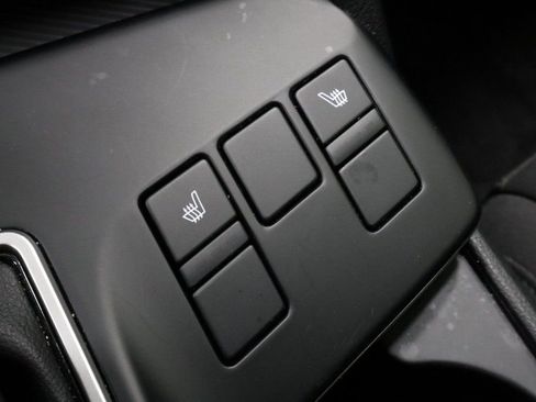 Used 2023 Kia Sportage LX image 4