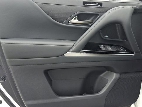 New 2026 Lexus LX 600 4WD w/ Luxury Package image 9