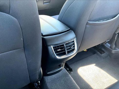 Used 2023 Chevrolet Malibu LT FWD image 34