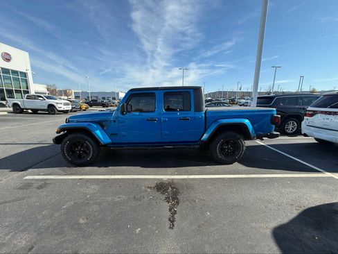 Certified 2021 Jeep Gladiator Sport image 6