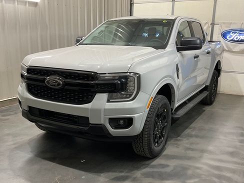 New 2026 Ford Ranger XLT w/ Black Appearance Package AWD/4WD image 3