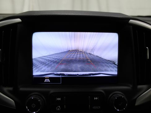 Used 2024 GMC Terrain SLT image 21