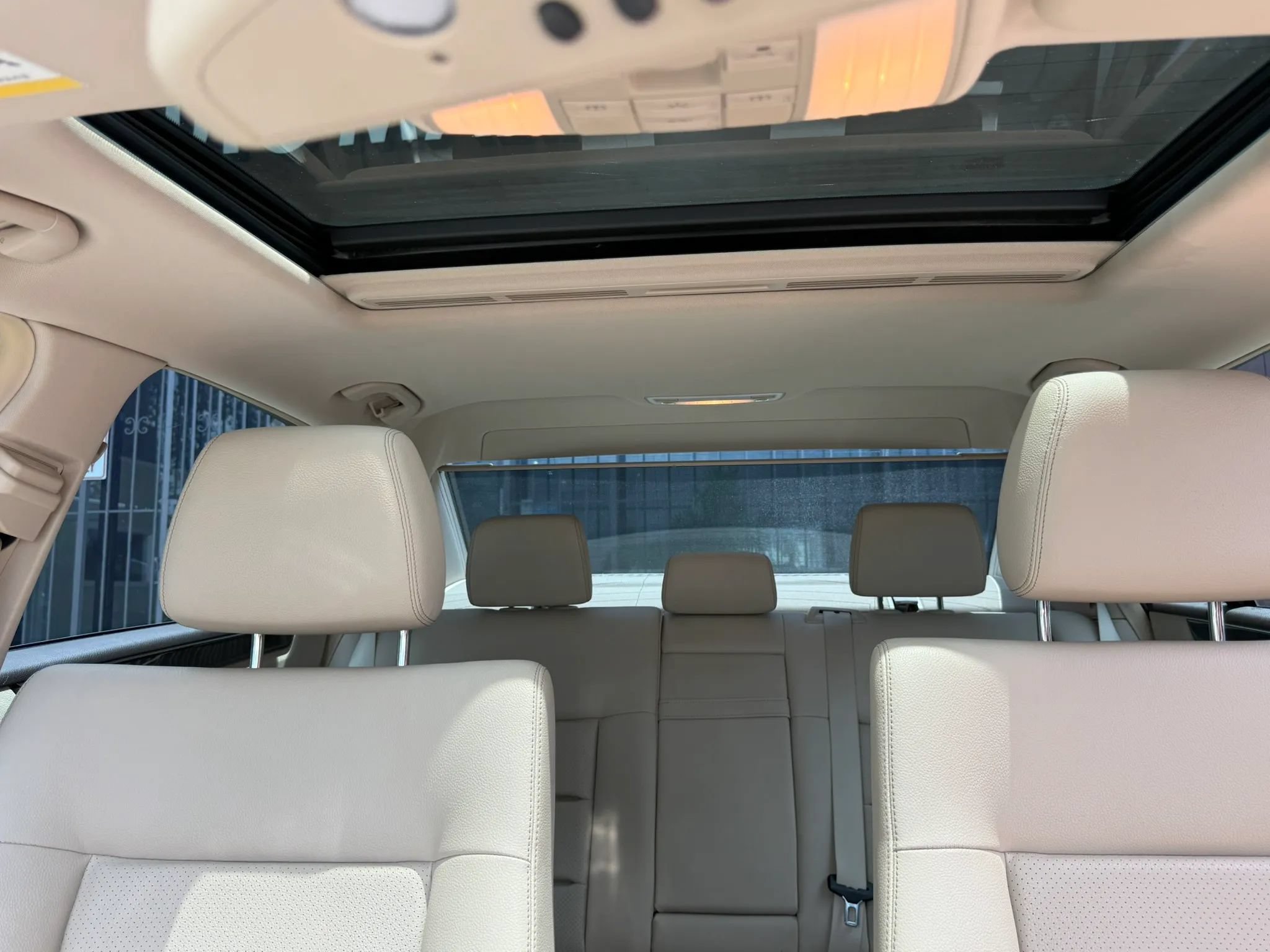 Used 2015 Mercedes-Benz E 350 Sedan image 15