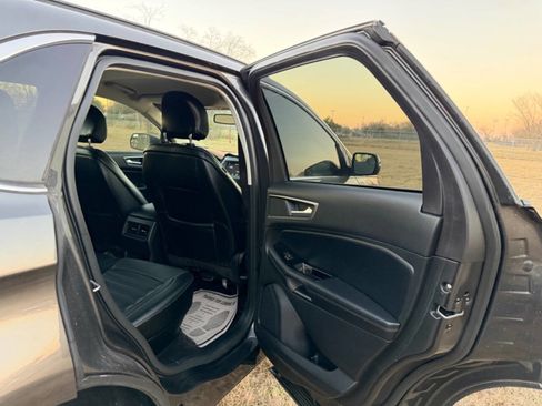 Used 2016 Ford Edge SEL w/ Equipment Group 201A image 16