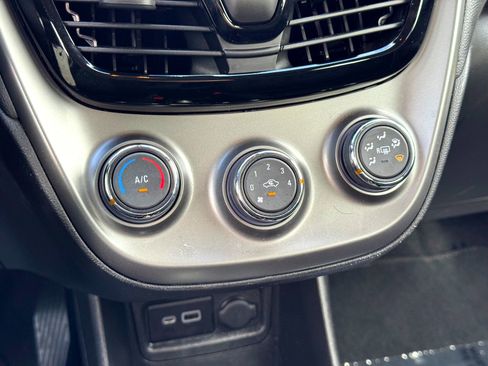 Used 2022 Chevrolet Spark LS image 24