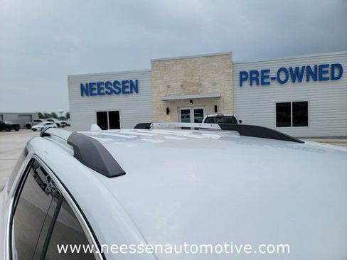 Used 2023 GMC Acadia Denali AWD/4WD image 8