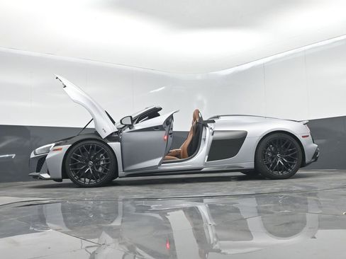 Used 2021 Audi R8 V10 performance image 70