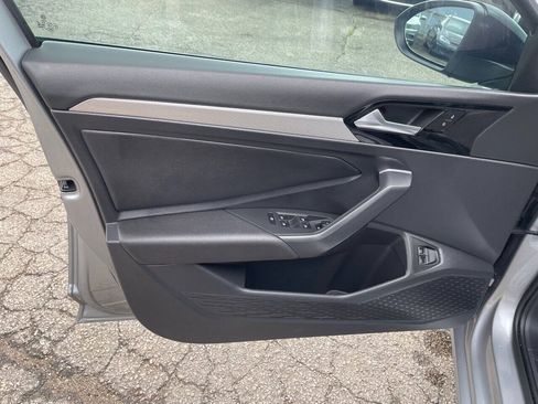 Used 2020 Volkswagen Jetta R-Line FWD image 21