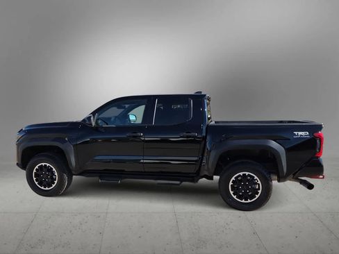 Used 2025 Toyota Tacoma TRD Off-Road image 5