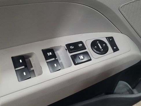 Used 2020 Hyundai Elantra SE image 27