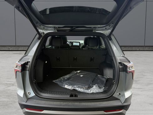 New 2026 Chevrolet Equinox LT w/ Convenience Package II AWD/4WD image 19
