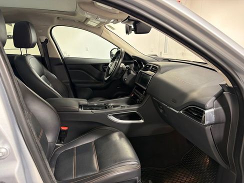 Used 2020 Jaguar F-PACE Prestige AWD/4WD image 24