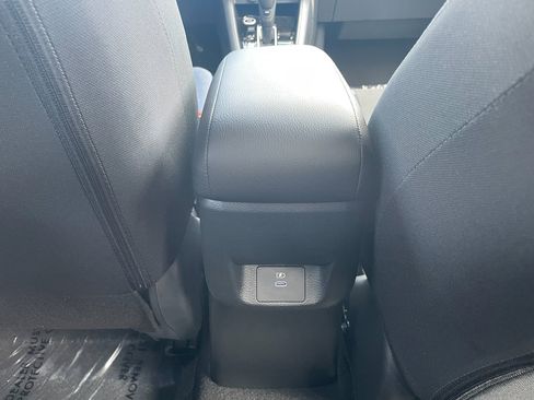 New 2025 Nissan Versa SV w/ Trunk Package image 18