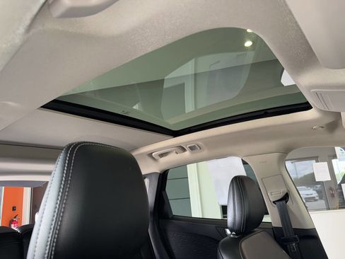 Used 2020 Ford Escape SE Sport image 28