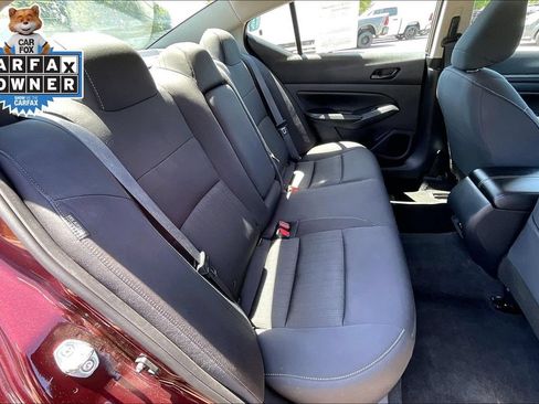 Used 2025 Nissan Altima 2.5 SV FWD image 27