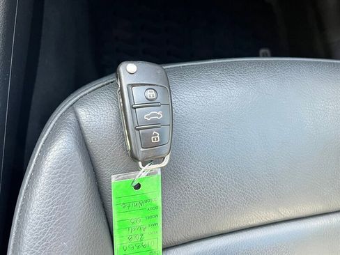 Used 2018 Audi Q3 2.0T Premium w/ Convenience Package image 42