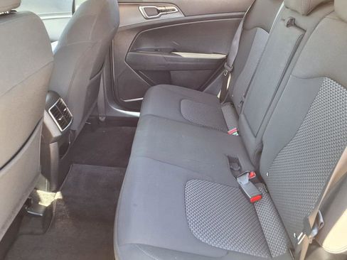 Certified 2023 Kia Sportage LX image 11