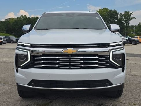 Used 2026 Chevrolet Suburban Premier AWD/4WD image 8