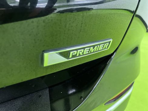 Used 2018 Chevrolet Equinox Premier w/ LPO, Cargo Package FWD image 14
