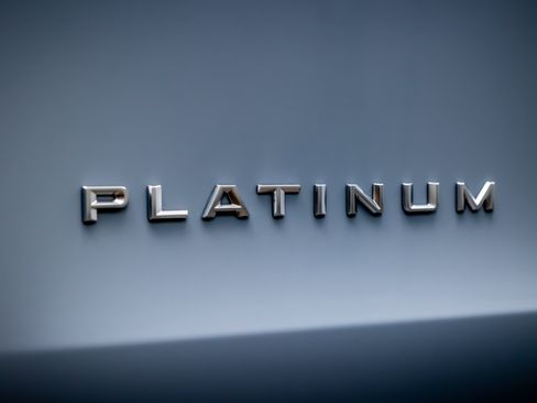 Used 2025 Ford Expedition Platinum w/ Platinum Ultimate Package AWD/4WD image 17