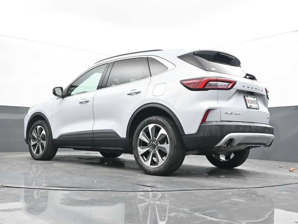 Used 2025 Ford Escape Platinum AWD/4WD image 29