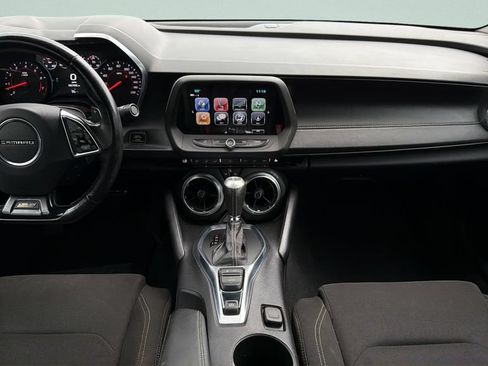 Used 2018 Chevrolet Camaro SS RWD image 13