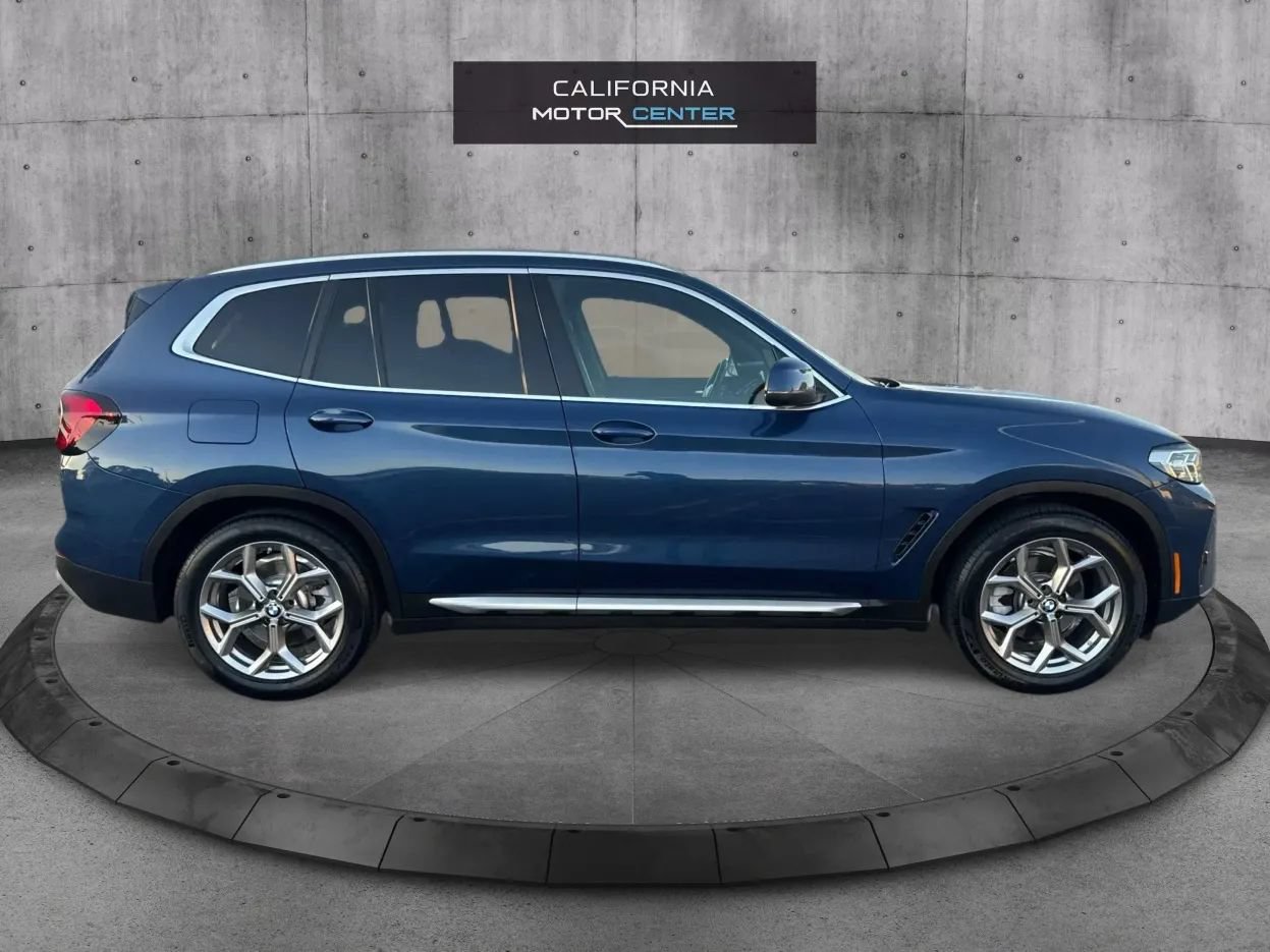 Used 2022 BMW X3 xDrive30i w/ Convenience Package AWD/4WD image 4