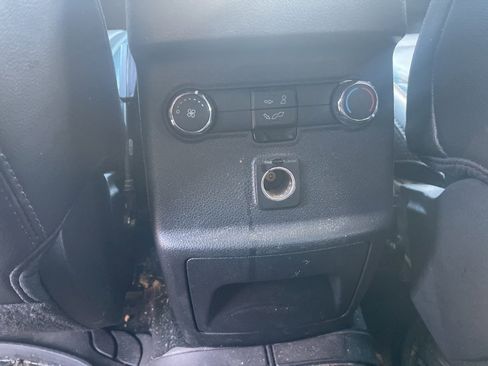 Used 2016 Ford Explorer XLT w/ Equipment Group 202A image 11