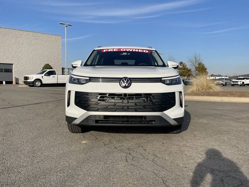 Used 2025 Volkswagen Tiguan S image 2