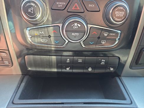 Used 2018 RAM 1500 Sport w/ Sport Premium Group AWD/4WD image 17