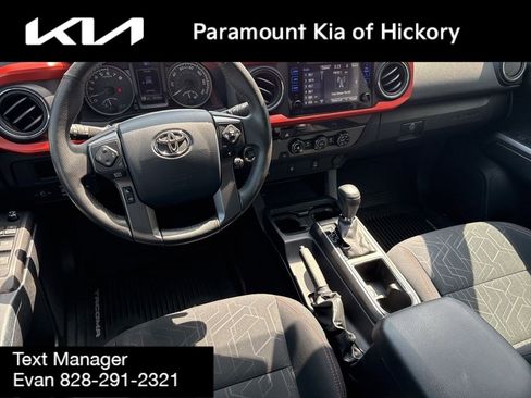 Used 2017 Toyota Tacoma TRD Sport w/ Tow Package RWD image 17