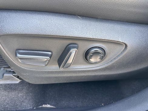 Used 2024 Toyota Grand Highlander Limited image 17