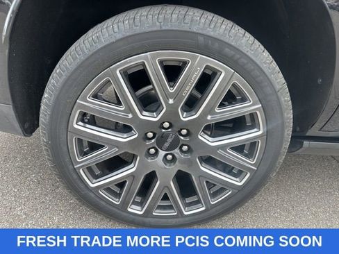 Used 2025 GMC Yukon Denali Ultimate image 23