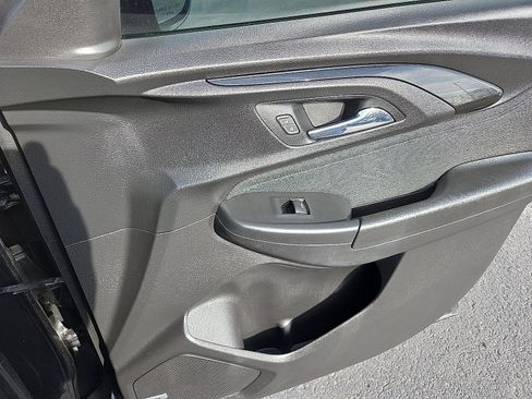 Used 2021 Chevrolet TrailBlazer ACTIV w/ Technology Package image 17