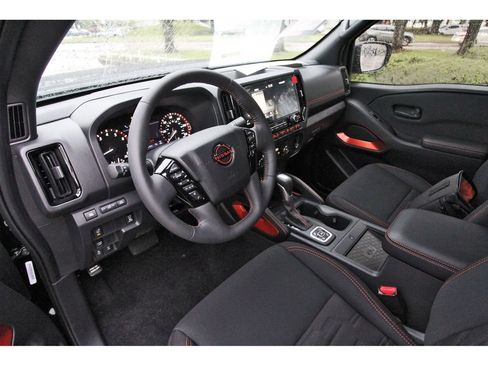 New 2026 Nissan Frontier PRO-4X w/ Pro-4x Convenience Package AWD/4WD image 15