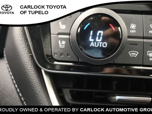 Used 2025 Toyota Grand Highlander AWD image 14