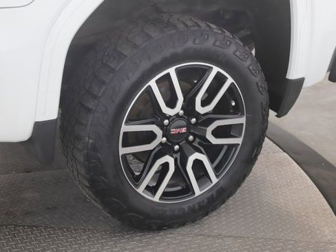 Used 2024 GMC Sierra 1500 AT4 w/ Technology Package image 14