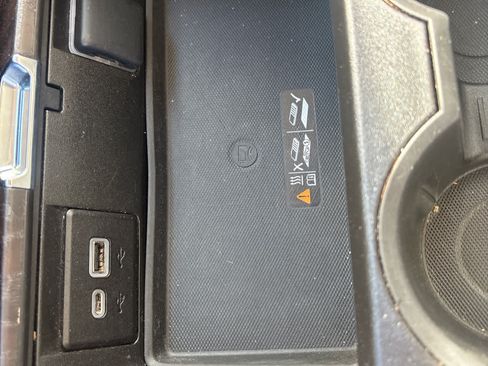Used 2023 GMC Yukon Denali AWD/4WD image 62
