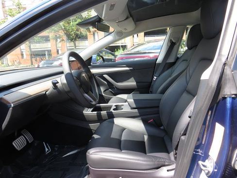 Used 2022 Tesla Model 3 Performance AWD/4WD image 9