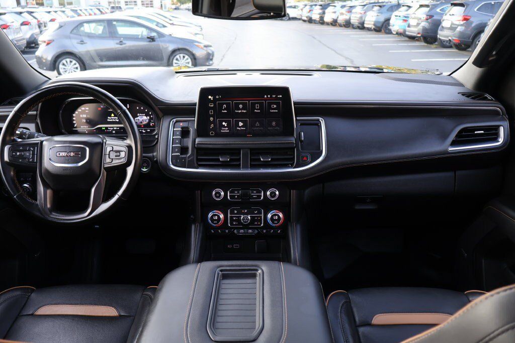 Used 2023 GMC Yukon XL AT4 w/ AT4 Premium Package AWD/4WD image 22