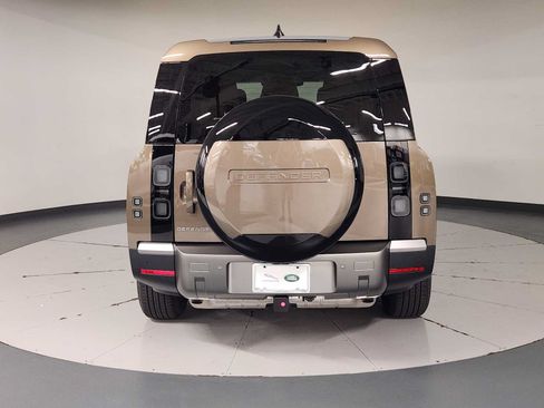 Used 2026 Land Rover Defender 130 S AWD/4WD image 10