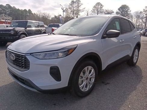 New 2026 Ford Escape Active w/ Tech Pack #1 FWD image 7