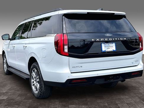Used 2025 Ford Expedition Max Active AWD/4WD image 26