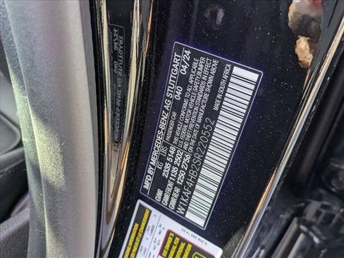 New 2025 Mercedes-Benz C 300 4MATIC Sedan image 19