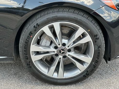 Used 2018 Mercedes-Benz C 350e Sedan w/ Premium Package image 24