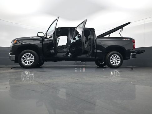 Used 2024 Chevrolet Silverado 1500 LT image 34