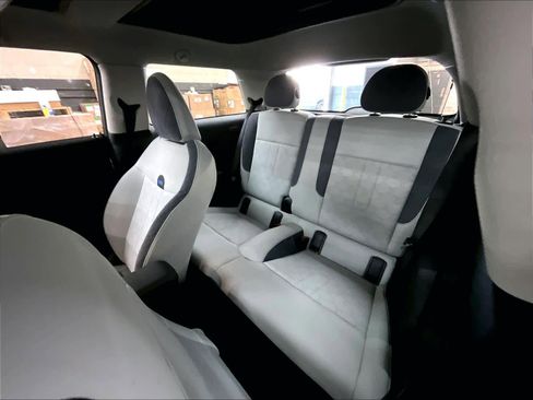 Certified 2025 MINI Cooper 2-Door Hardtop image 28