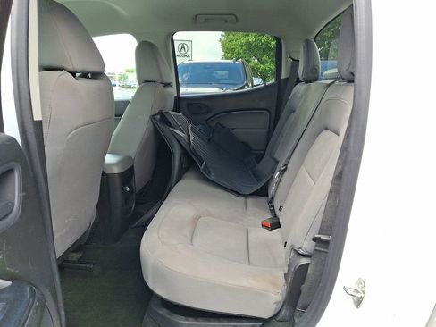 Used 2017 Chevrolet Colorado W/T AWD/4WD image 10