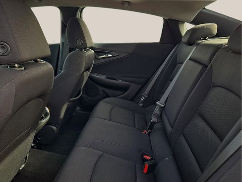 Used 2024 Chevrolet Malibu LT image 9