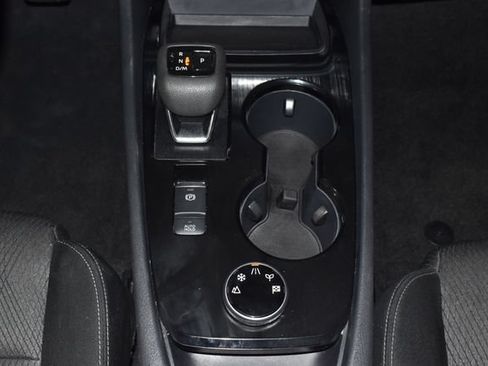 Used 2025 Nissan Rogue SV AWD/4WD image 31